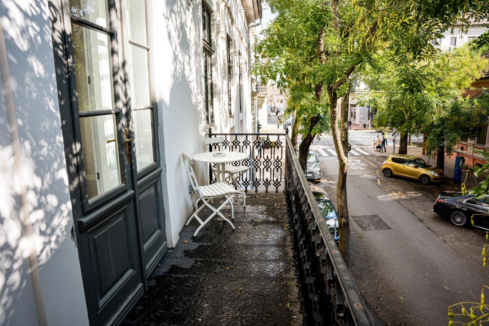 Tiszavirag Szeged Hotel Bagian luar foto