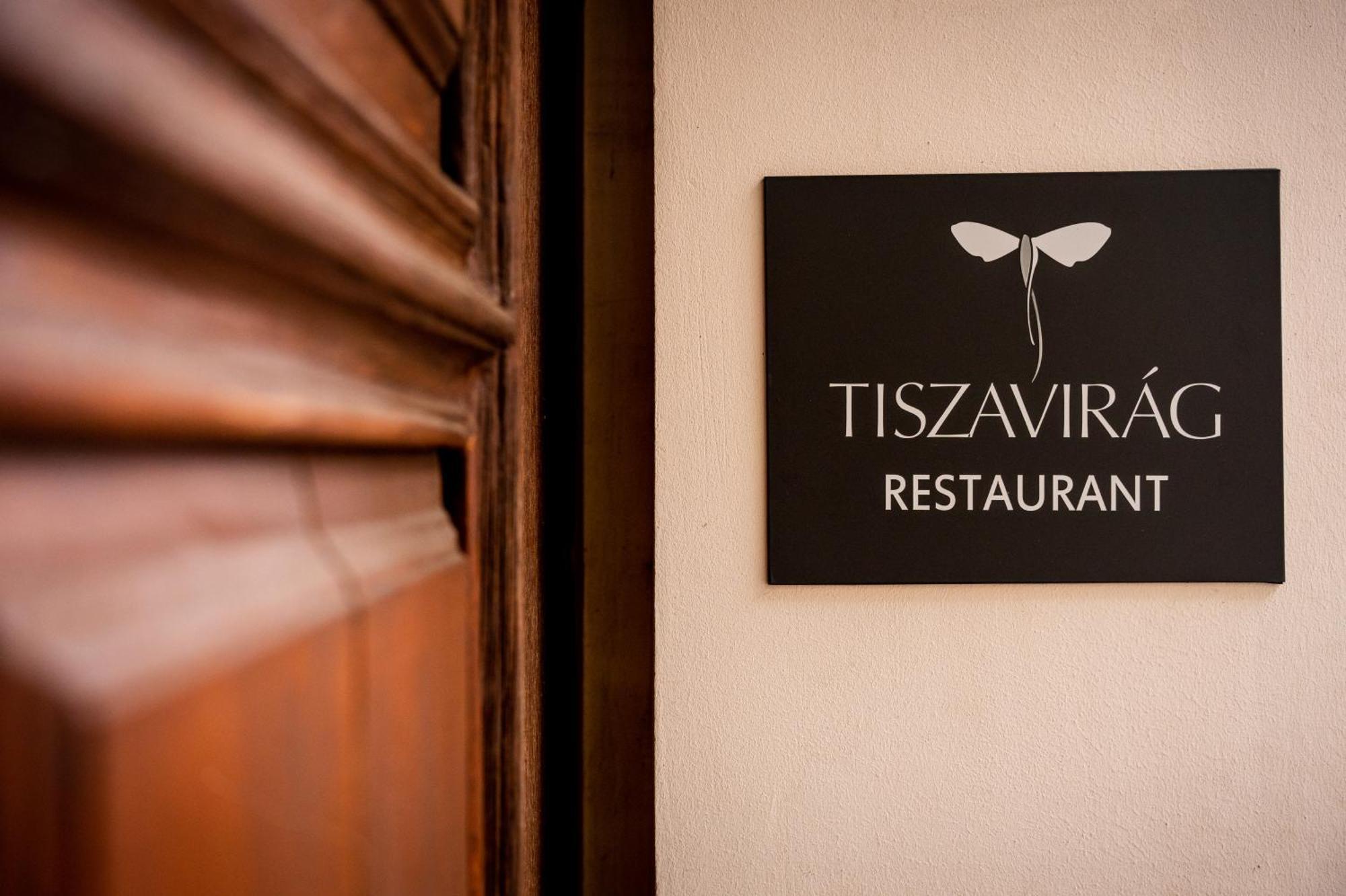 Tiszavirag Szeged Hotel Bagian luar foto